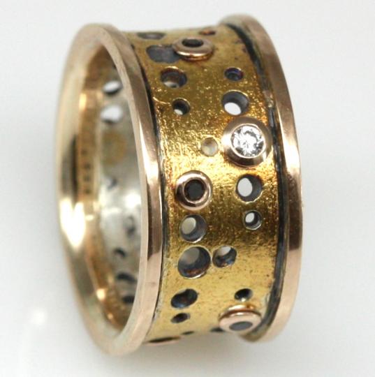 Black Diamond, White Diamond